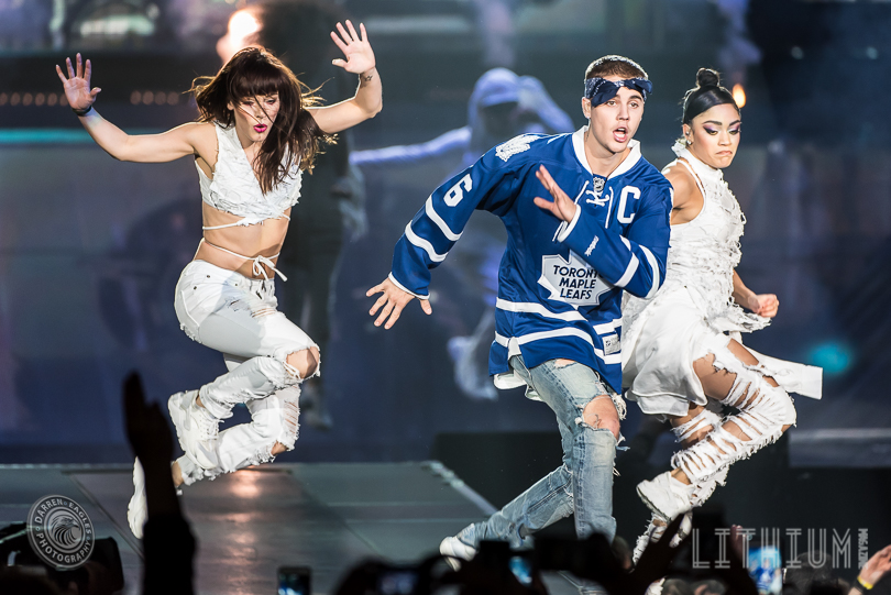 Justin Bieber performing at The Air Canada Centre during his 'My World 2.0'  concert tour. Toronto, Canada - 23.11.10 Stock Photo - Alamy