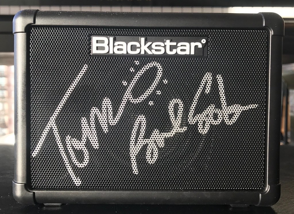 the_professionals_signed_blackstar_fly_3_mini_amp_giveaway