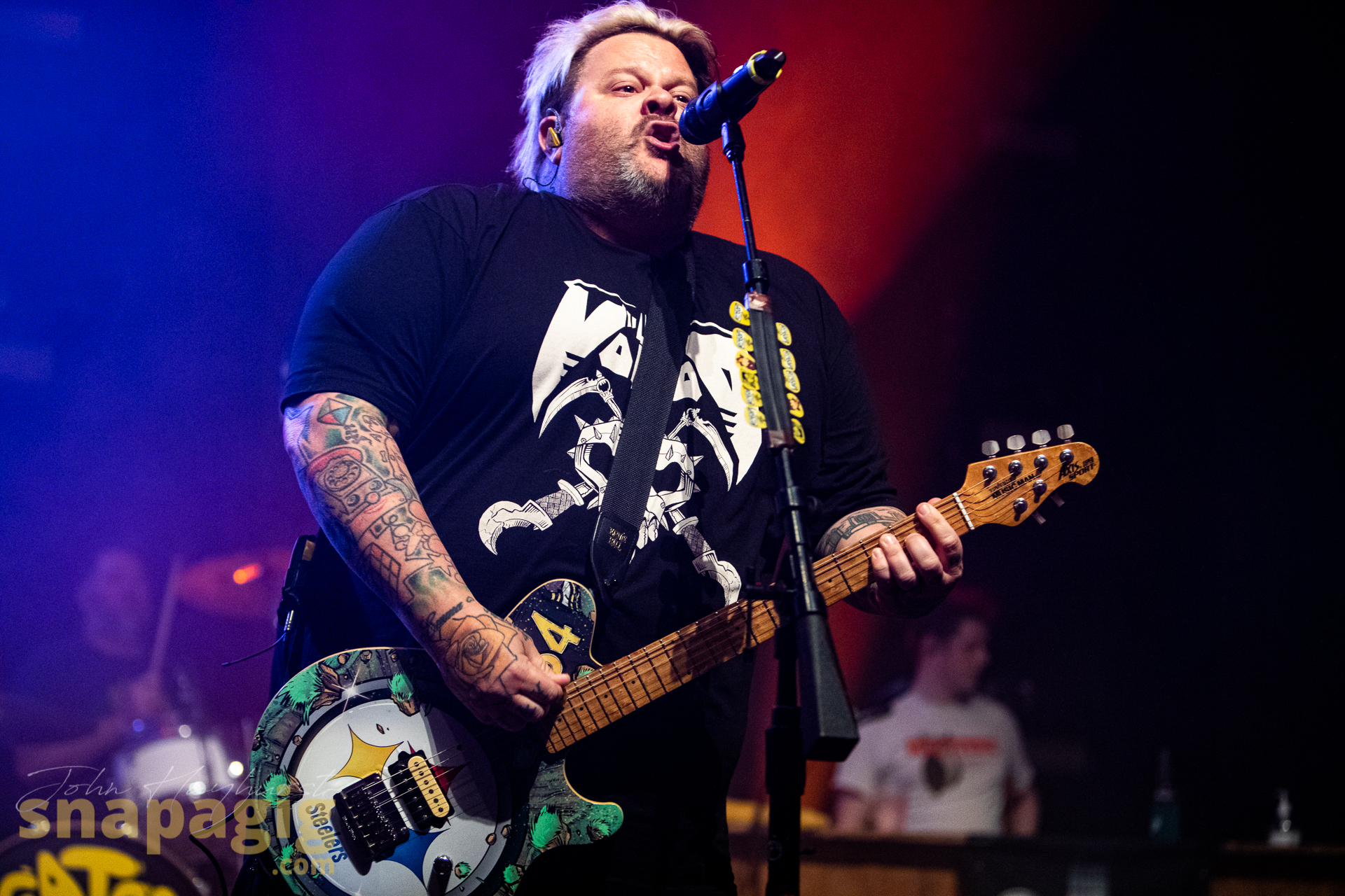 Bowling For Soup (w/ Lit, The Dollyrots) Deliver Seaside Rock at Scarborough Spa Photos