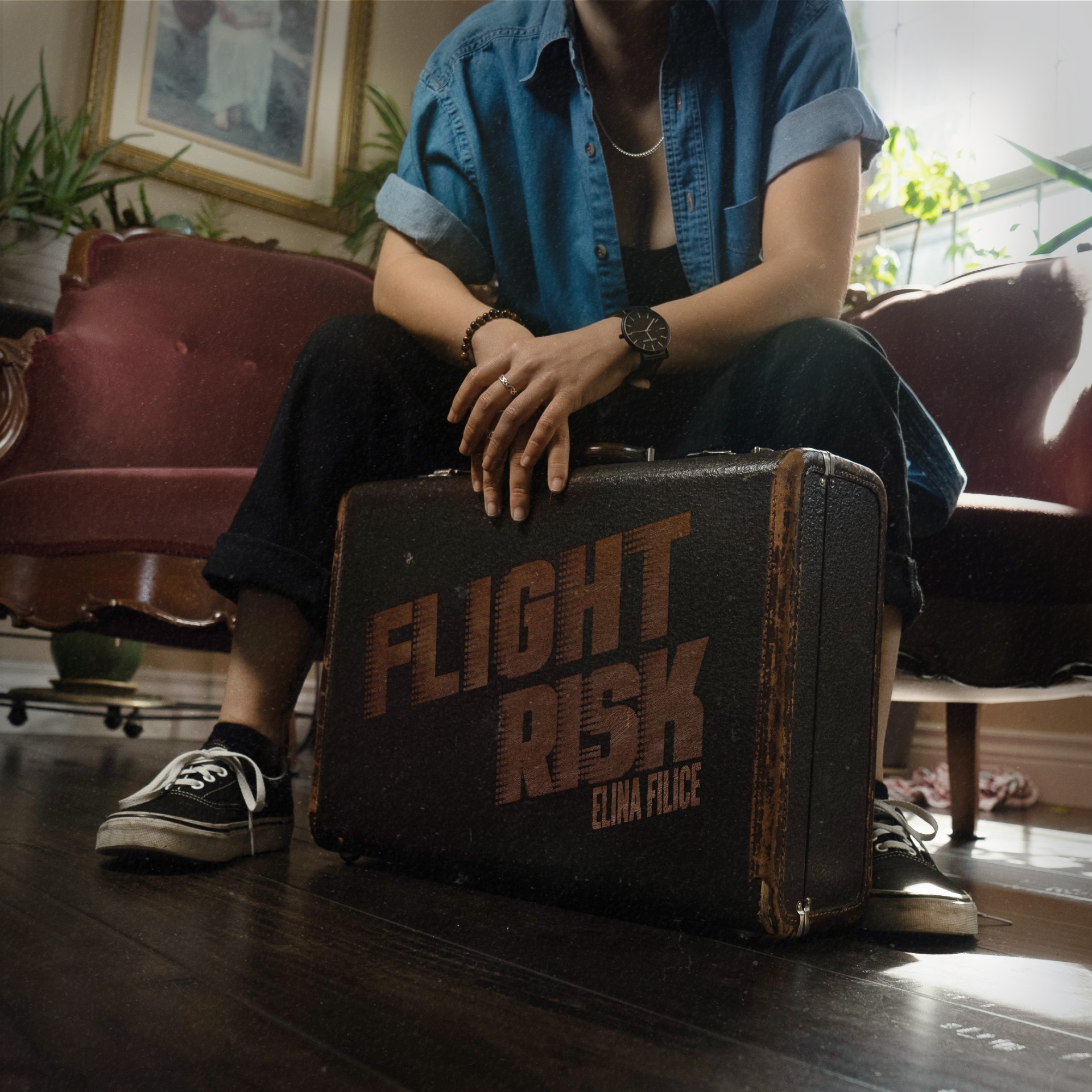 Elina Filice ‘Flight Risk’ EP album artwork