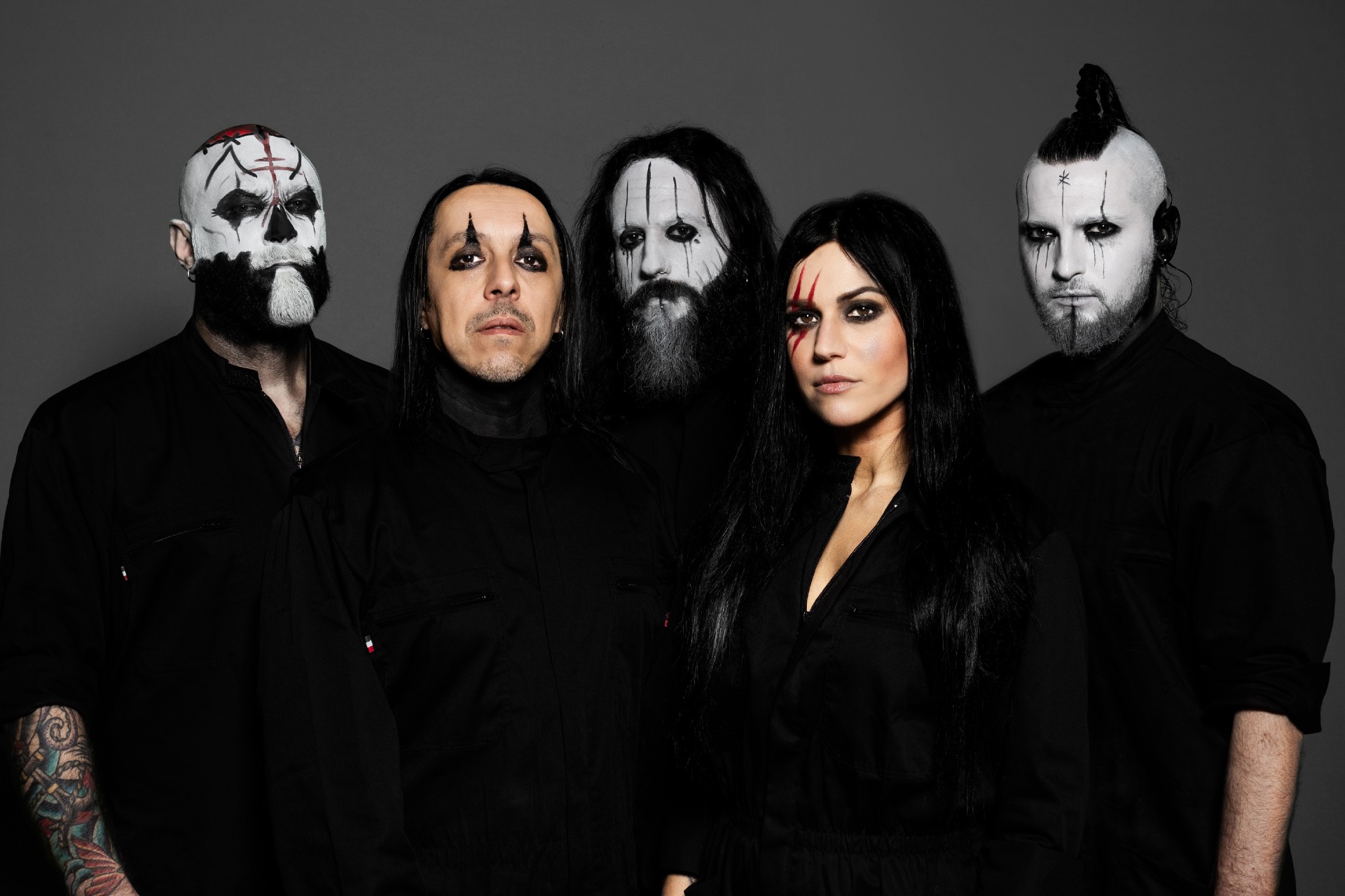 Lacuna Coil, photo by Patric Ullaeus